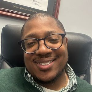 Meet your Posher, Jeremiah